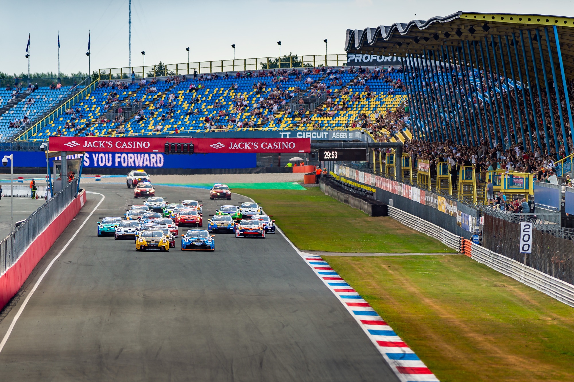 Porsche Carrera Cup Benelux Assen: intens en spectaculair weekend